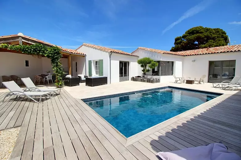 Pool and Village Ré - Location villa de luxe - Vendee/ Charentes - ChicVillas - 1