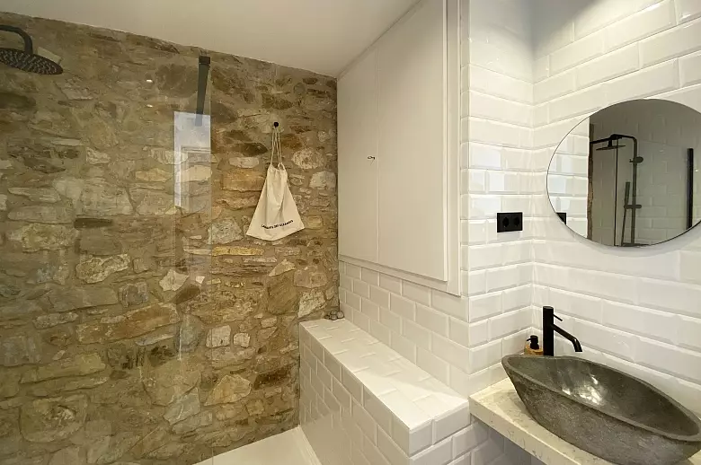 Ambiance Village - Location villa de luxe - Catalogne - ChicVillas - 14