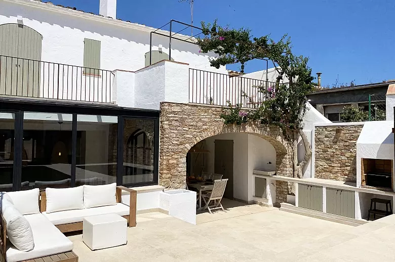 Ambiance Village - Location villa de luxe - Catalogne - ChicVillas - 3